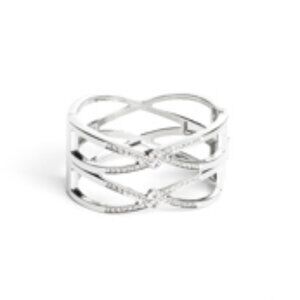 Paparazzi Entrancing Etiquette - White